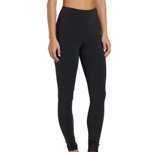 Girlfriend Collective Black Float Seamless High Rise Legging Size Small